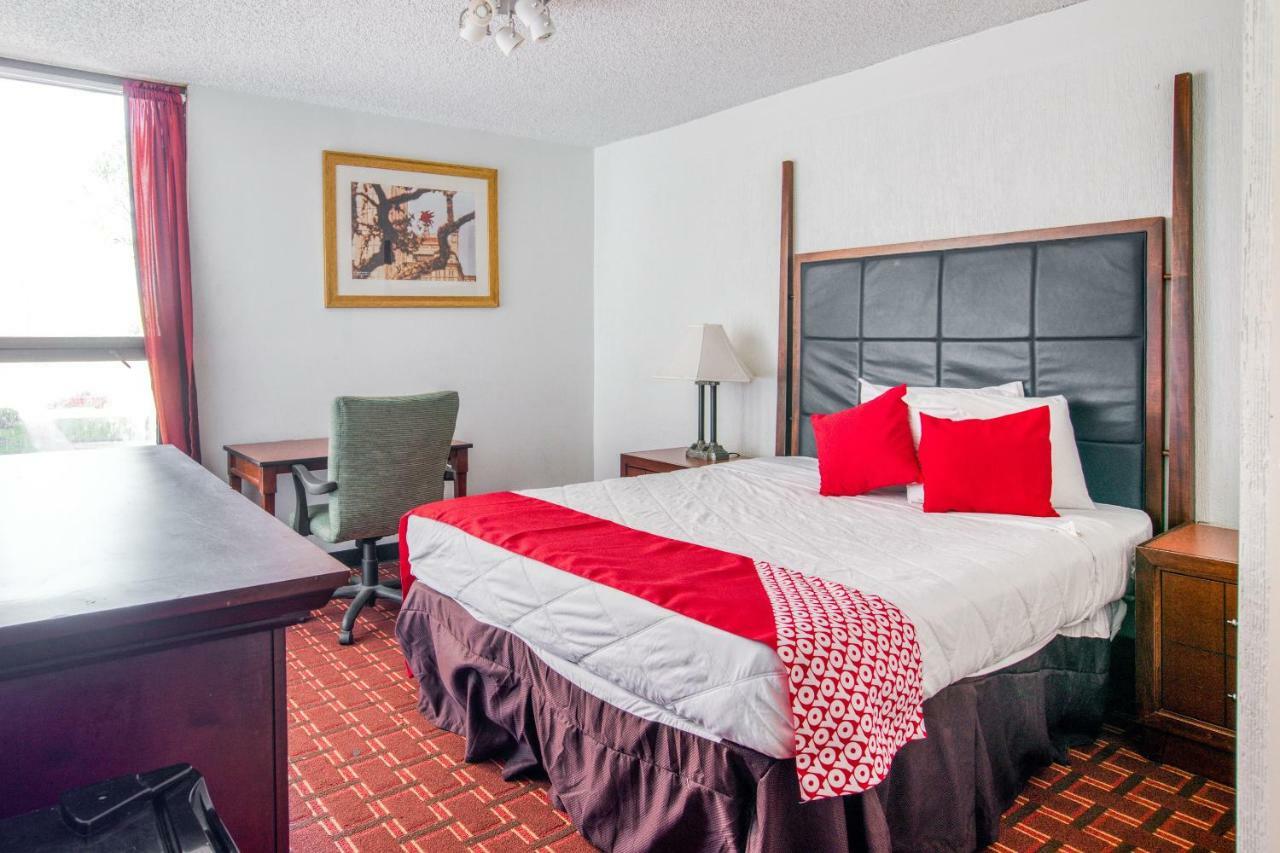 Hotel Oyo Townhouse Houston George Bush Intercontinental Exteriér fotografie